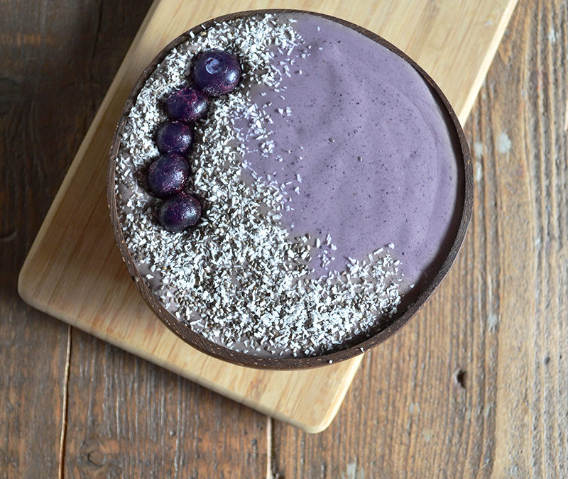 Blueberry Muffin Smoothie Bowl